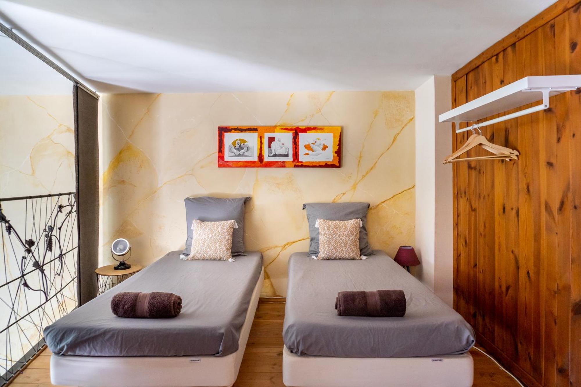Ultimate Relaxation For Family Or Group At Renowned Couvent Des Ursulines, A Tranquil Escape In Historic Pezenas Pézenas Quarto foto