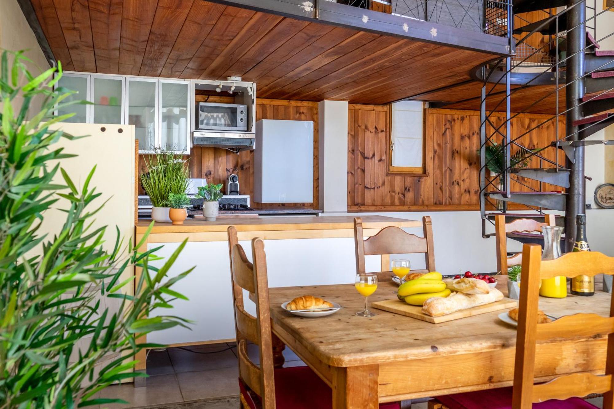 Ultimate Relaxation For Family Or Group At Renowned Couvent Des Ursulines, A Tranquil Escape In Historic Pezenas Pézenas Quarto foto